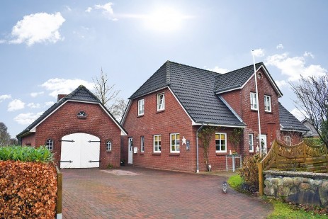 Kapitänshaus in Top-Zustand mit Garten und vier Schlafzimmern