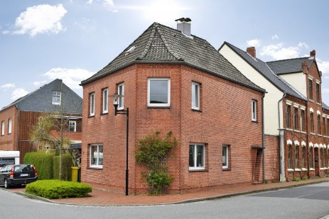 Charmantes 4 Zimmer EFH mit Garten und Carport