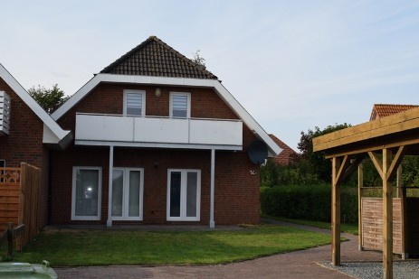 Doppelhaushälfte und Niedrigenergiehaus in Top Zustand