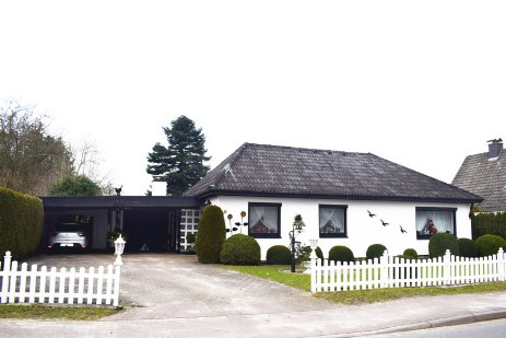 Feiner gemütlicher Bungalow mit wunderschönem Garten